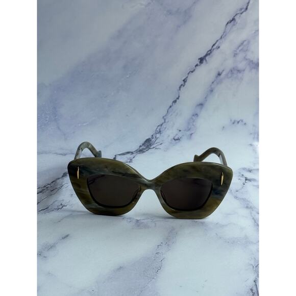 NEW Loewe LW40127I Anagram Thick Sunglasses in Green - Picture 3 of 10
